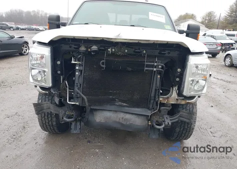 2015 Ford F-250 Lariat z USA, uszkodzony, nr VIN 1FT7W2B65FEA92213